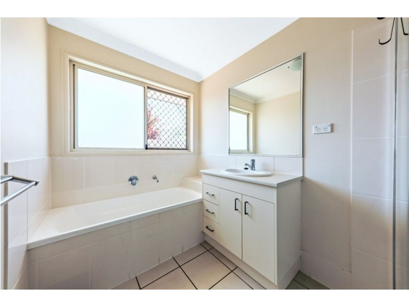 39 Colebrook Crescent, Doolandella QLD 4077