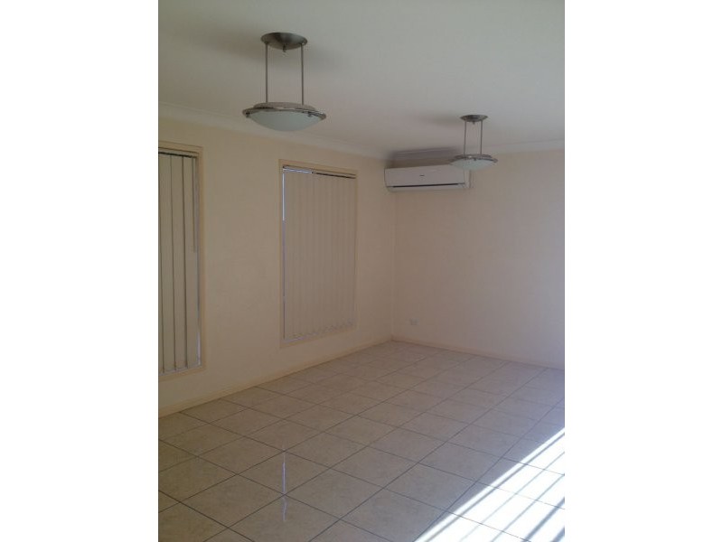 71 Sanctuary Drive, Forest Lake QLD 4078