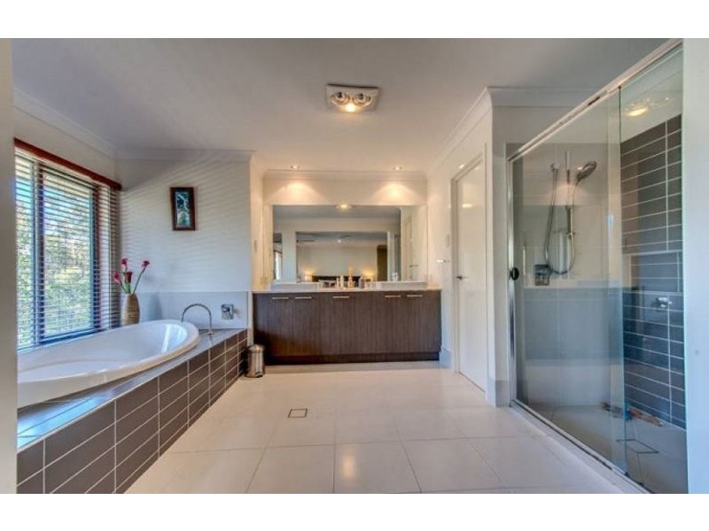 45 Laurel Street, Heathwood QLD 4110