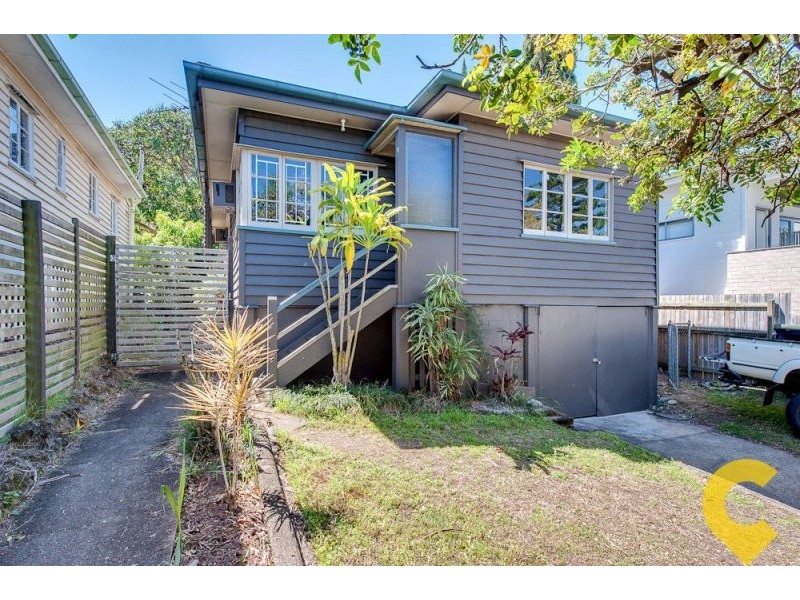 10 Newcross Street, Indooroopilly QLD 4068
