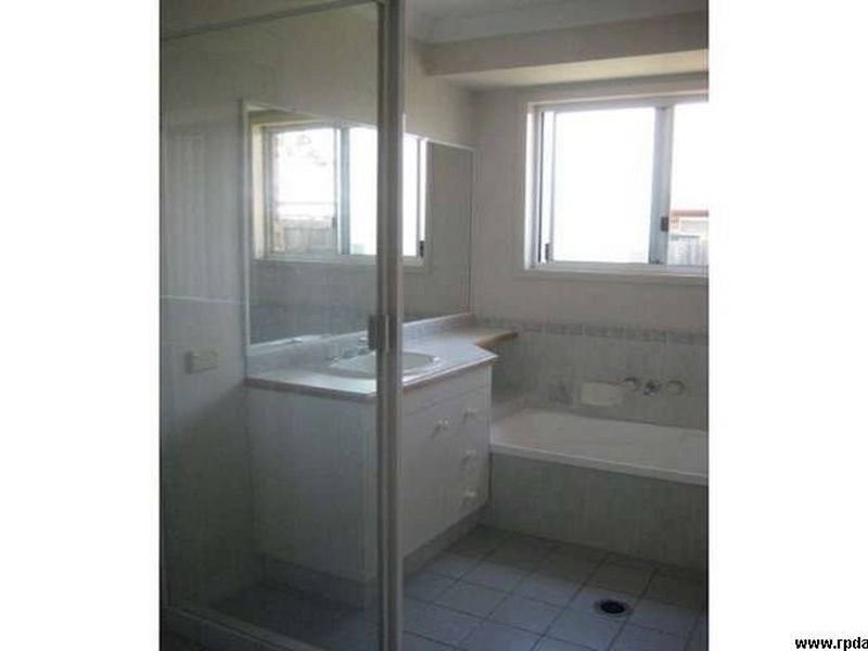 24 Heath Street, Forest Lake QLD 4078