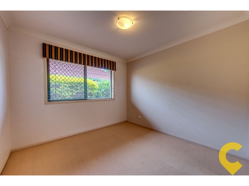 7 Lakeside Crescent, Forest Lake QLD 4078