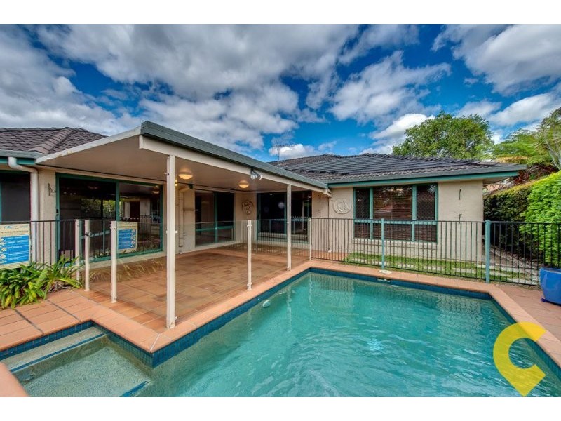 7 Lakeside Crescent, Forest Lake QLD 4078