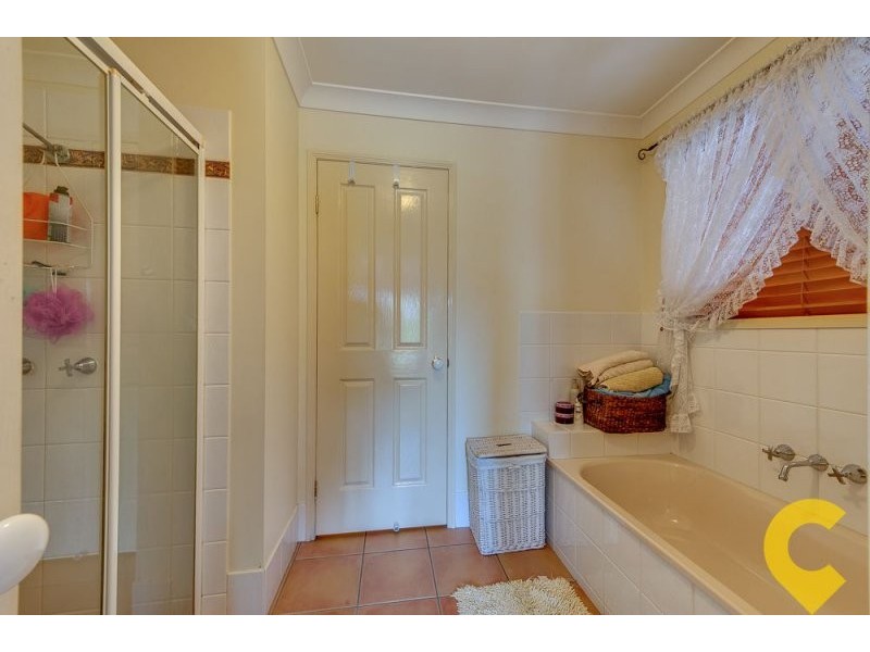 11 Grasstree Place, Forest Lake QLD 4078