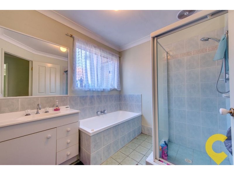 5 Paterson Place, Forest Lake QLD 4078