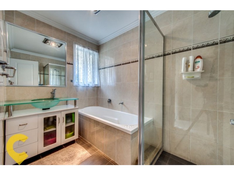 16 Sanctuary Dr, Forest Lake QLD 4078