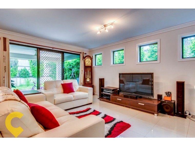 16 Sanctuary Dr, Forest Lake QLD 4078