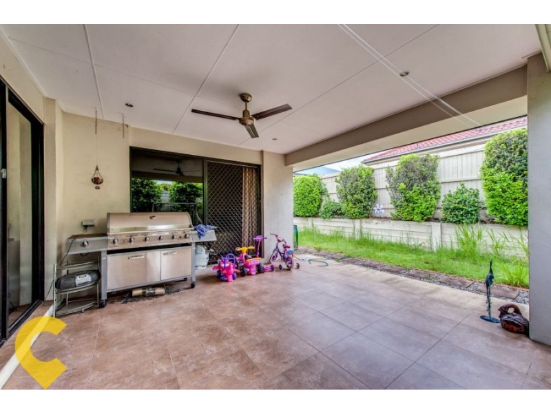 16 Sanctuary Dr, Forest Lake QLD 4078