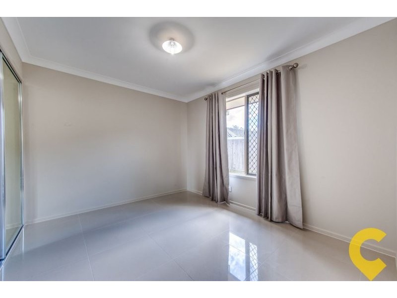 4a Prestwick St, Oxley QLD 4075
