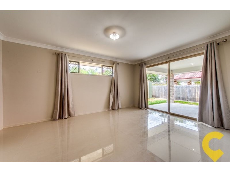 4a Prestwick St, Oxley QLD 4075