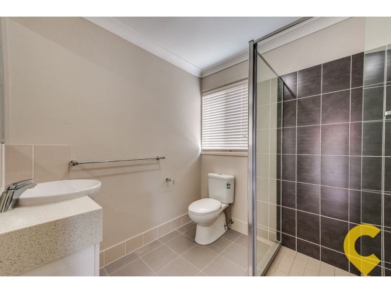 4a Prestwick St, Oxley QLD 4075