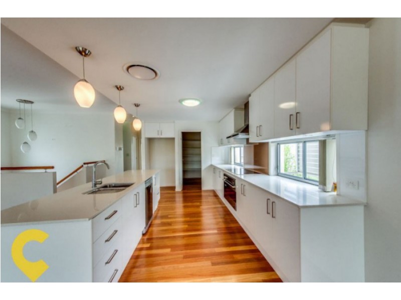 381 Verney Rd East, Graceville QLD 4075