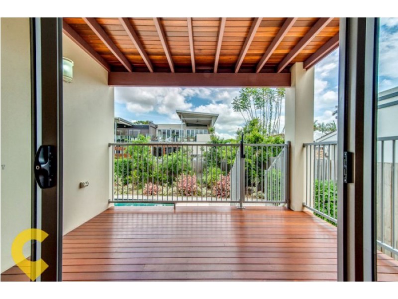 381 Verney Rd East, Graceville QLD 4075