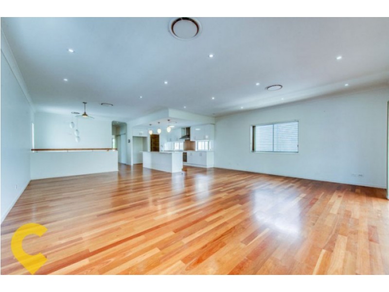 381 Verney Rd East, Graceville QLD 4075