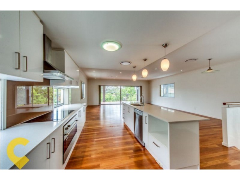 381 Verney Rd East, Graceville QLD 4075