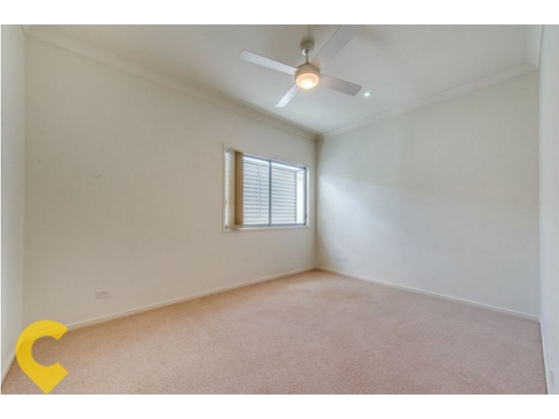 381 Verney Rd East, Graceville QLD 4075