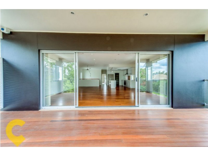 381 Verney Rd East, Graceville QLD 4075