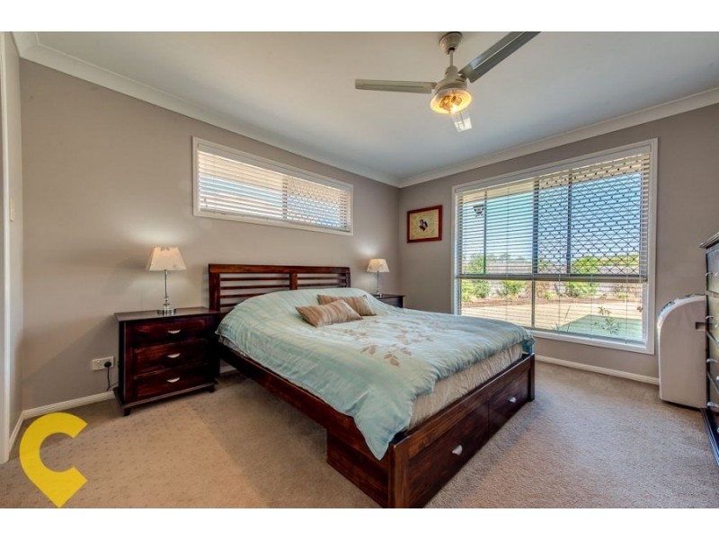 17 Yew Street, Yamanto QLD 4305