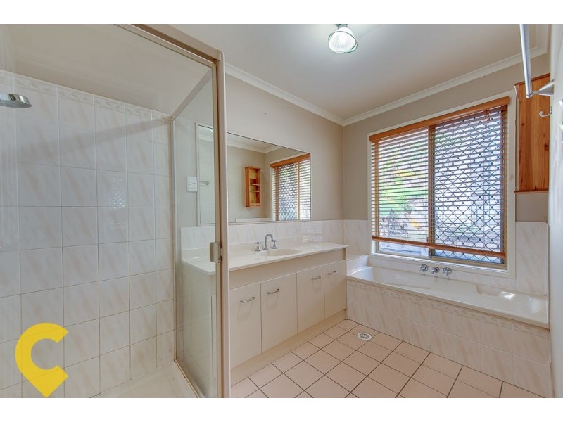 18 Settlers Circuit, Forest Lake QLD 4078