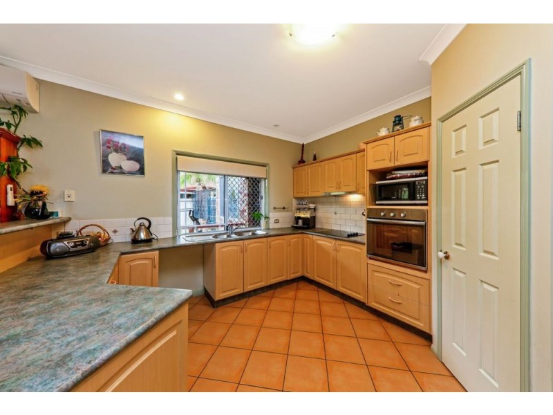 2 Trafalgar Close, Stretton QLD 4116