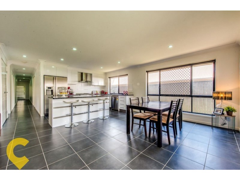 14 Spey Close, Deebing Heights QLD 4306
