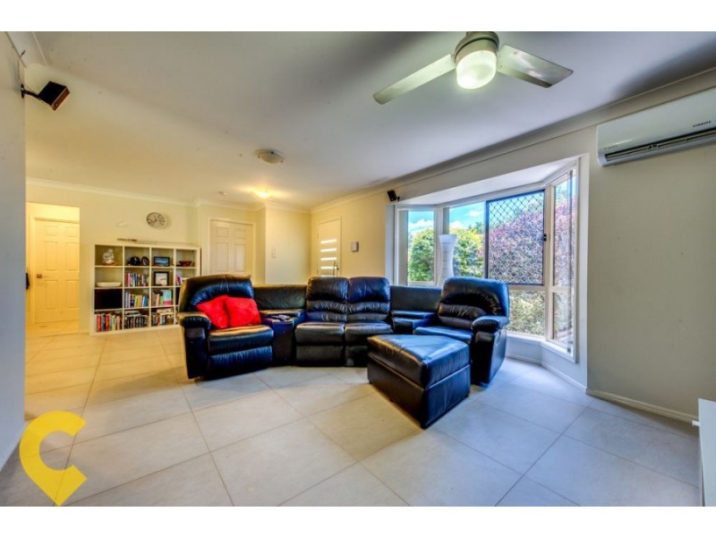 8 Glider Close, Doolandella QLD 4077