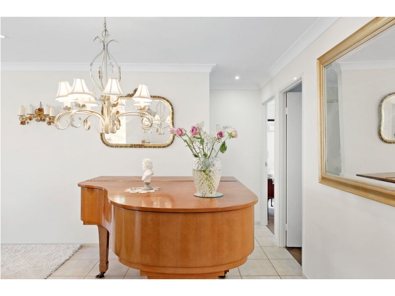 9 Pringle Place, Forest Lake QLD 4078