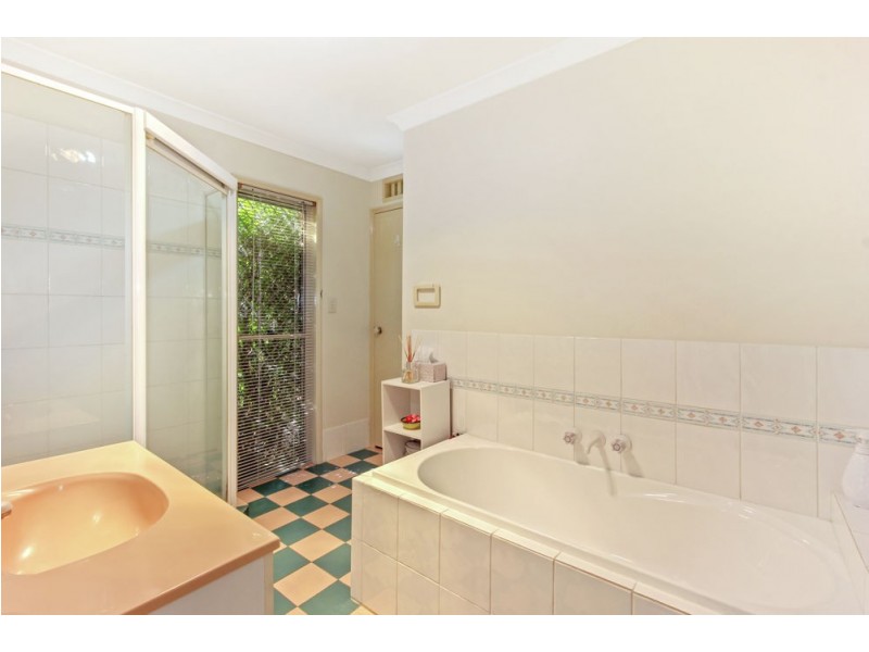 25 Leichhardt Circuit, Forest Lake QLD 4078