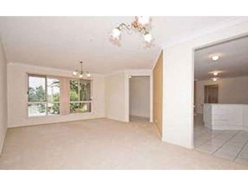 42 Settlers Circuit, Forest Lake QLD 4078