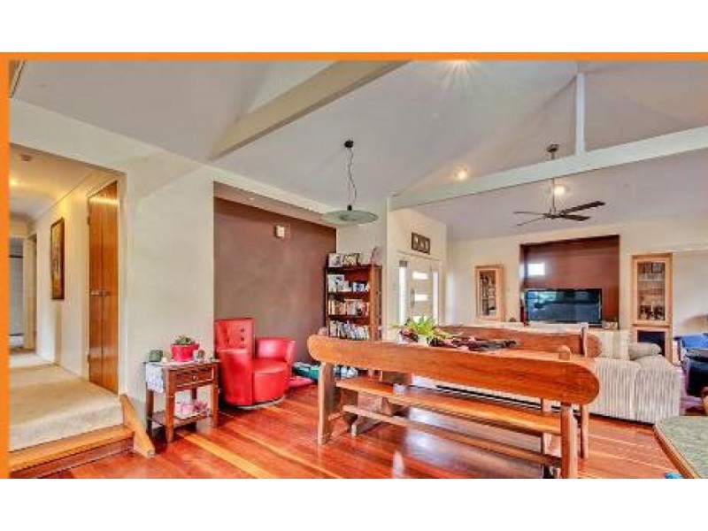21 Teasel Crescent, Forest Lake QLD 4078