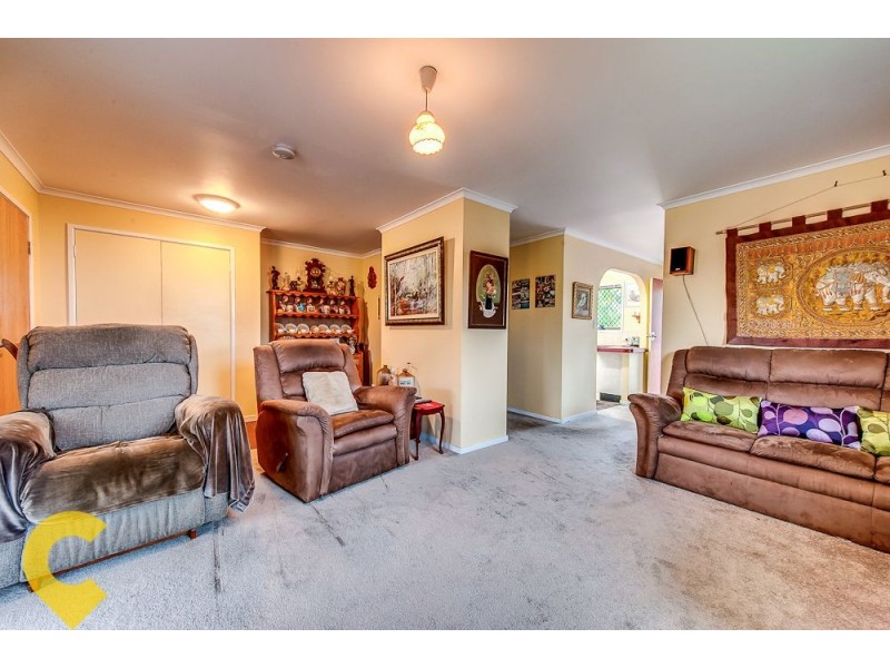 11 Pallert Street, Middle Park QLD 4074