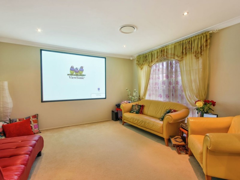 30 Balmoral Place, Forest Lake QLD 4078