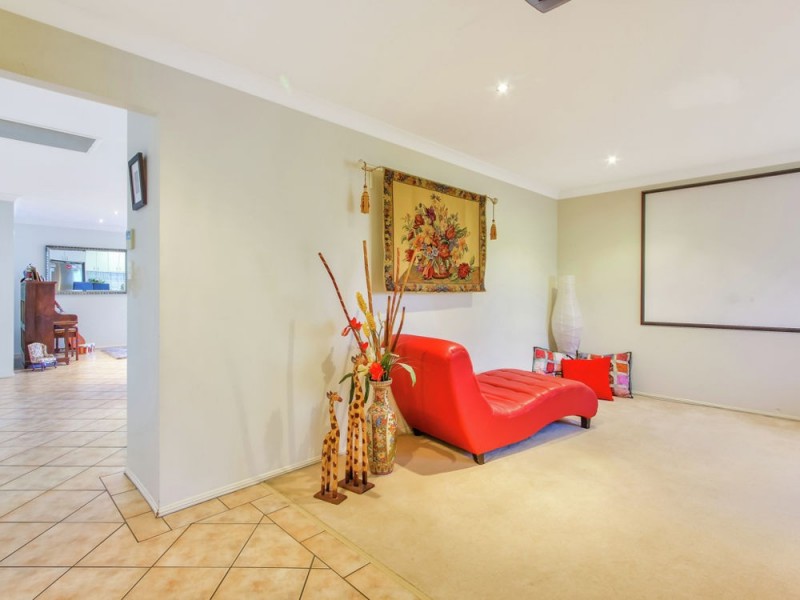 30 Balmoral Place, Forest Lake QLD 4078