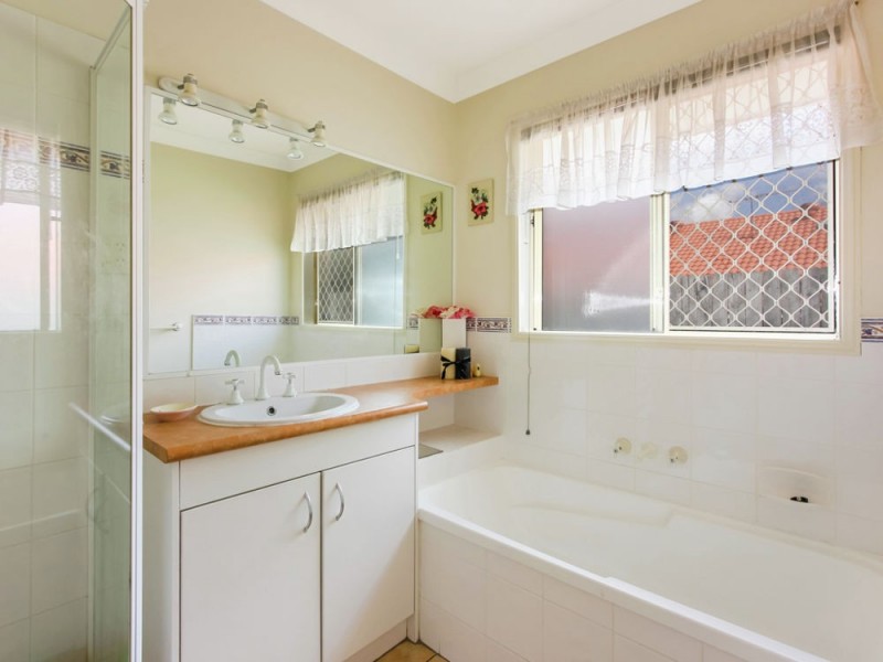 30 Balmoral Place, Forest Lake QLD 4078