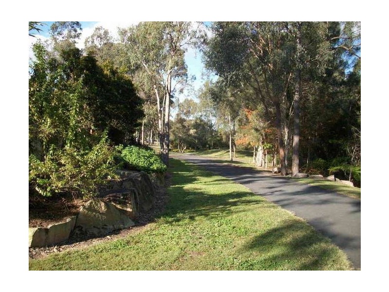 2 Blue Lake Court, Forest Lake QLD 4078