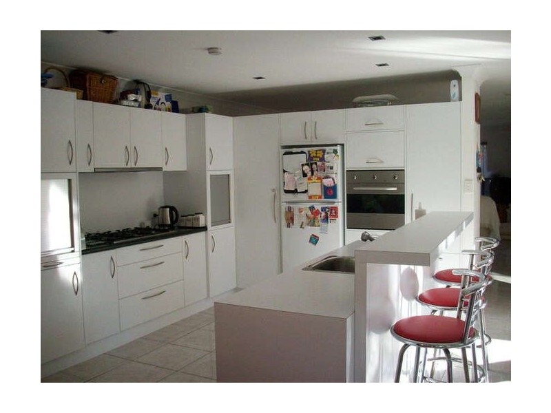 2 Blue Lake Court, Forest Lake QLD 4078