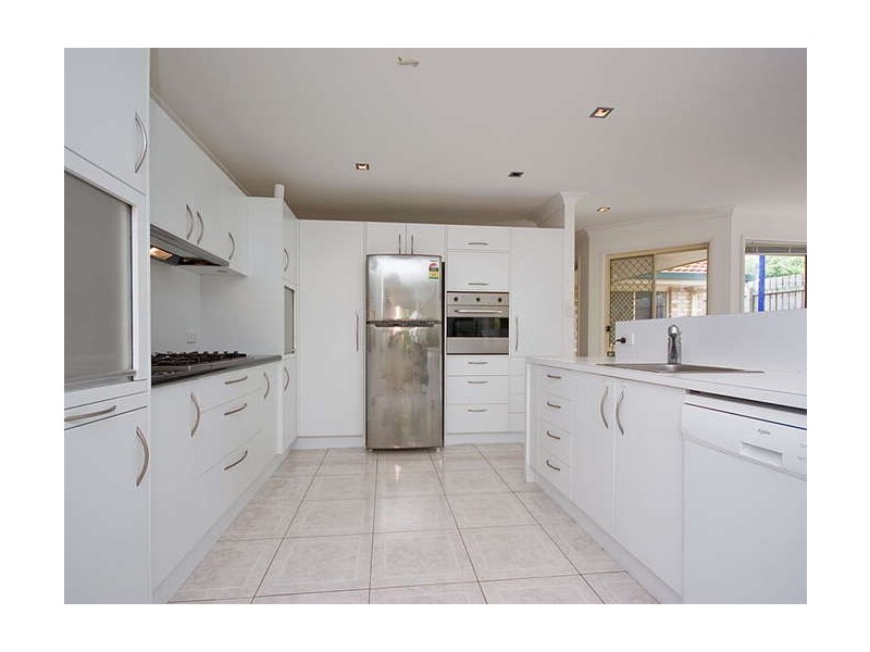 2 Blue Lake Court, Forest Lake QLD 4078