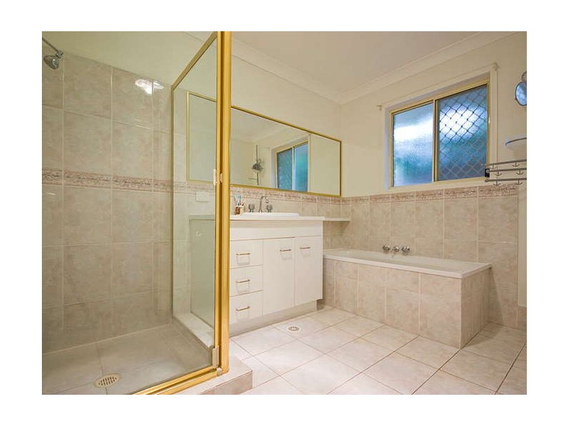 2 Blue Lake Court, Forest Lake QLD 4078