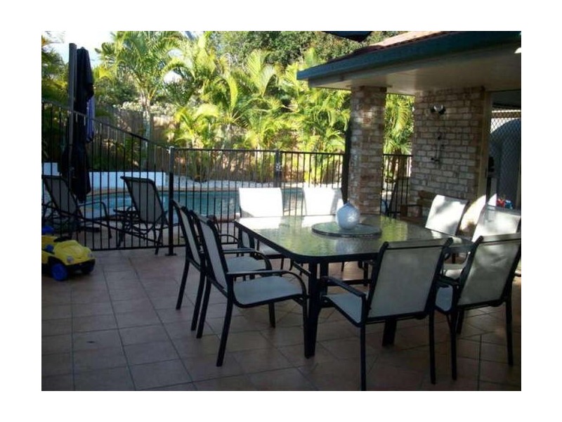 2 Blue Lake Court, Forest Lake QLD 4078