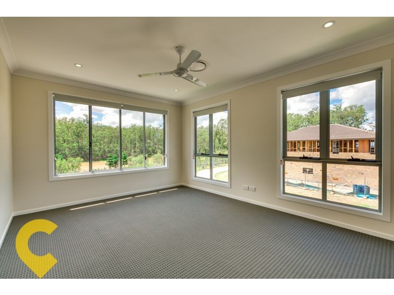 33 Foreshore Drive, Springfield Lakes QLD 4300