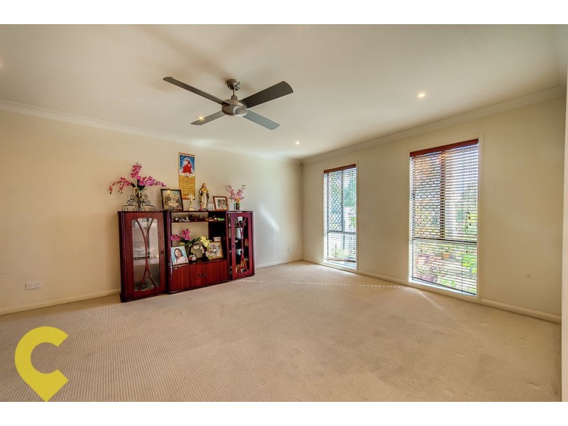 1 Warrumbungle Street, Forest Lake QLD 4078