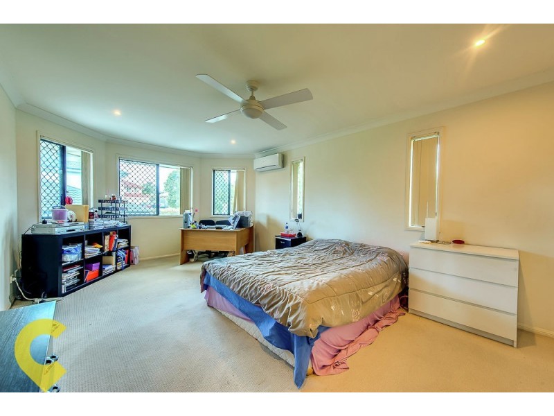 1 Warrumbungle Street, Forest Lake QLD 4078