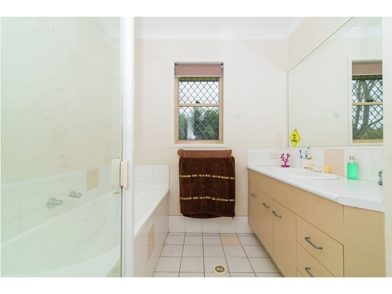 37 Heath Street, Forest Lake QLD 4078