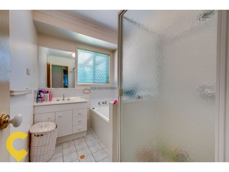 10 Lyrebird Close, Doolandella QLD 4077