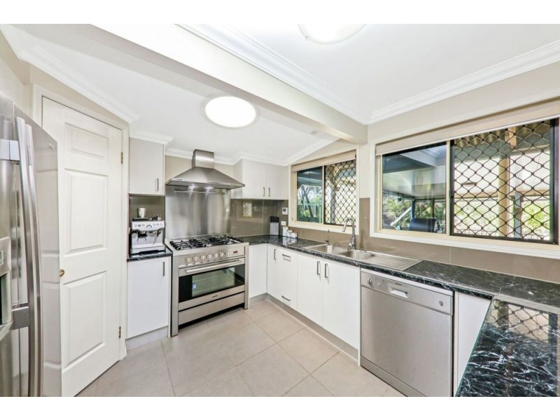 7 Yarra Court, Karalee QLD 4306