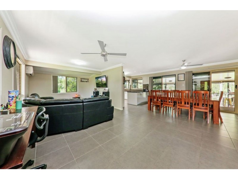 7 Yarra Court, Karalee QLD 4306