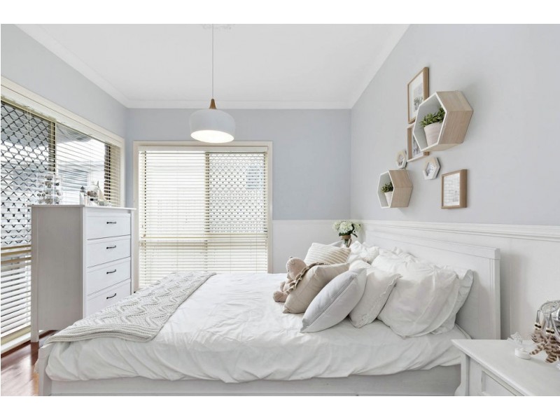 10 Moran Crescent, Forest Lake QLD 4078