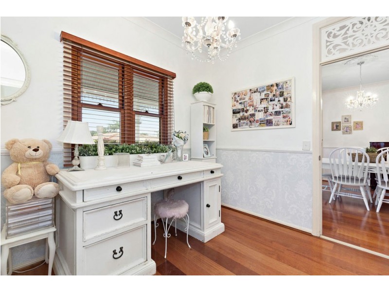 10 Moran Crescent, Forest Lake QLD 4078