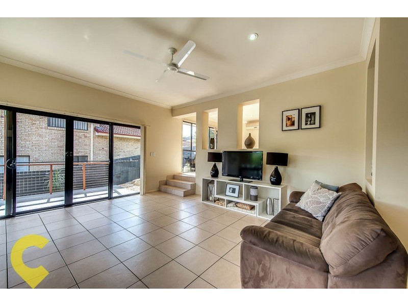 54a Lagoon Cres, Bellbowrie QLD 4070