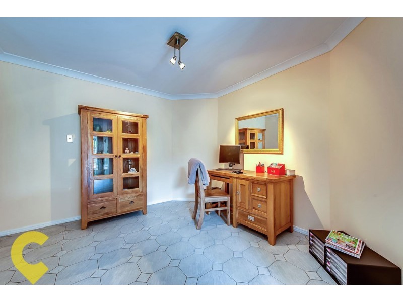 24 Cassatt Place, Forest Lake QLD 4078